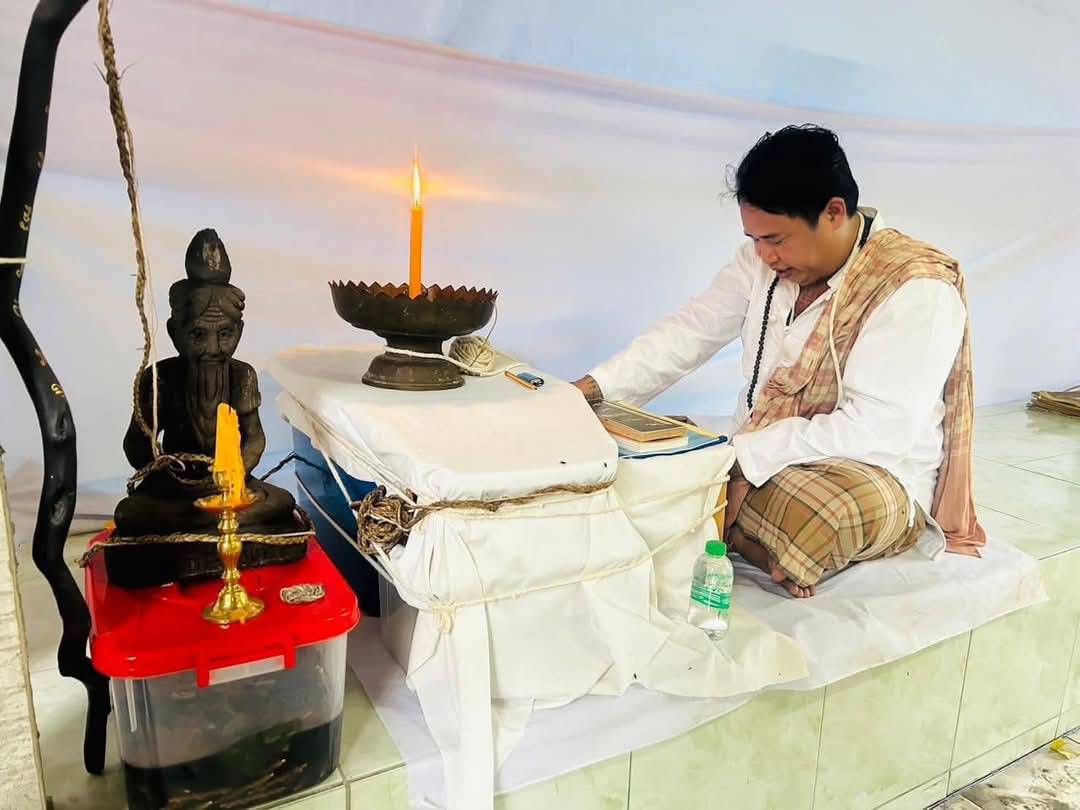 ตะกรุดกันปลอง แช่ว่าน (กันของเสื่อม กันคาถาอาคมเสื่อม กันคัดถอนวิชา กันคุณไสย) รุ่นแรก พ่อท่านมหาพรหม วัดบ้านสวน จ.พัทลุง ปี 2567