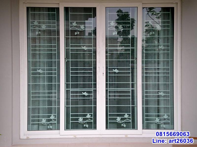 เหล็กดัดพร้อมมุ้งลวด