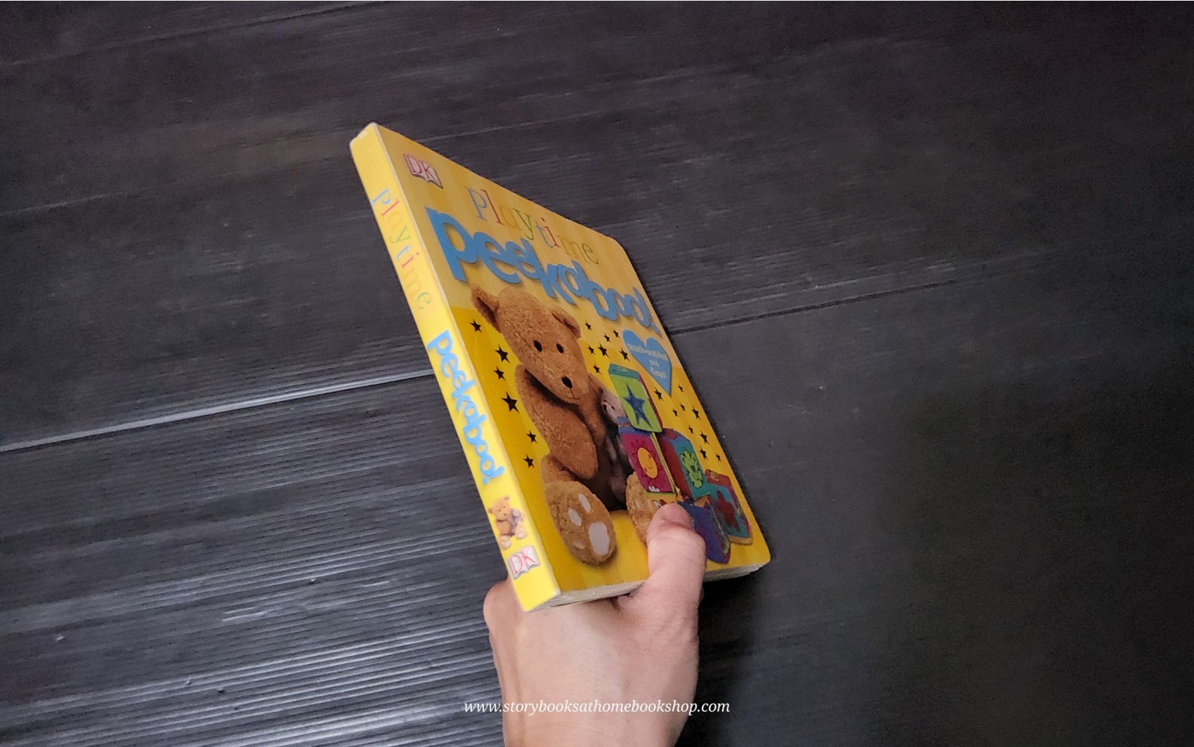 FLAP+TOUCH AND FEEL BOARD BOOK** 🍅🍅DK PLAYTIME PEEKABOO!