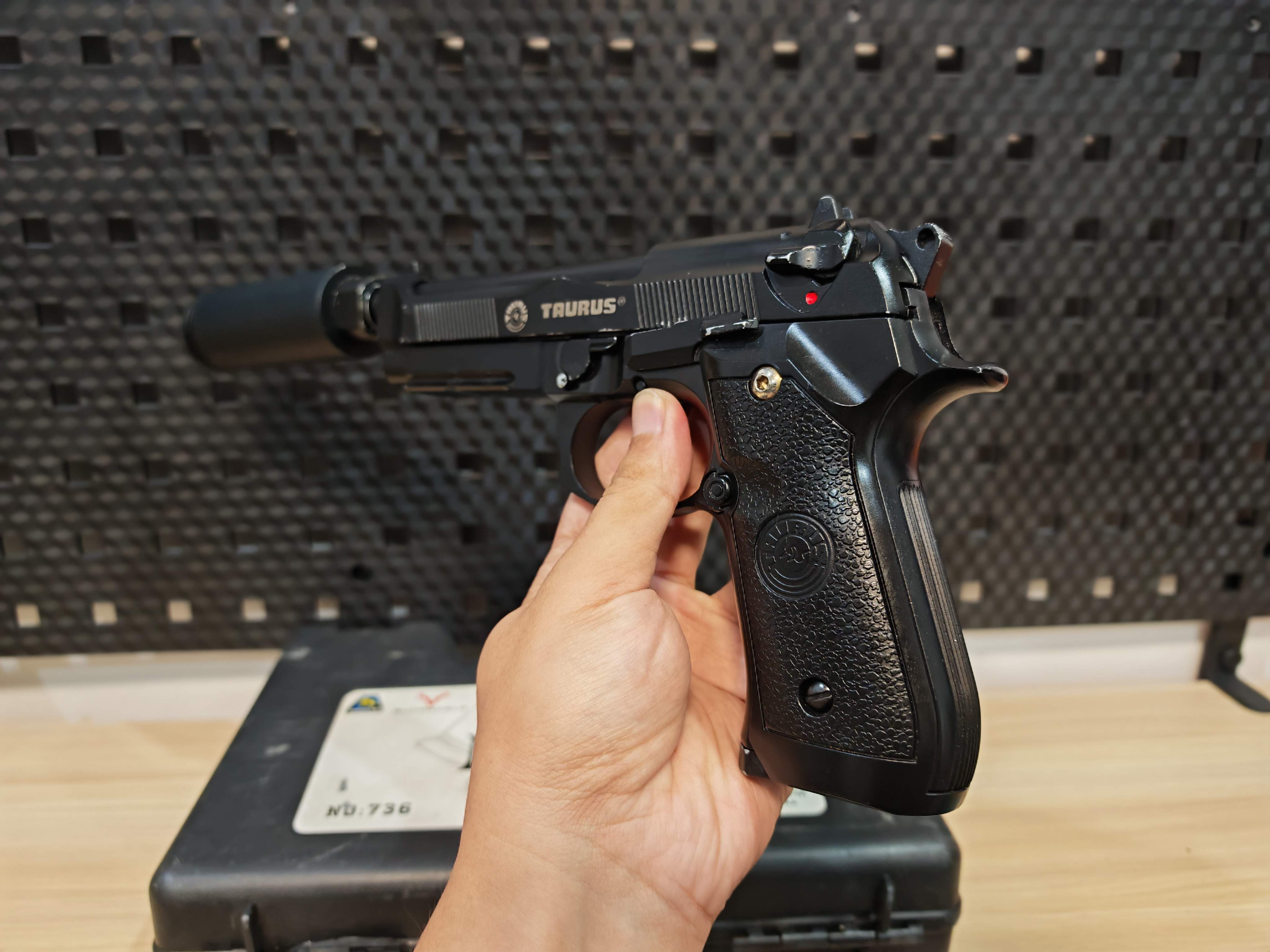 Double Bell 736 Taurus PT92 Beretta สีดำ GBB BB Gun บีบีกัน แบบแก๊ส ปืนอัดลม มือสอง Airsoft Gun