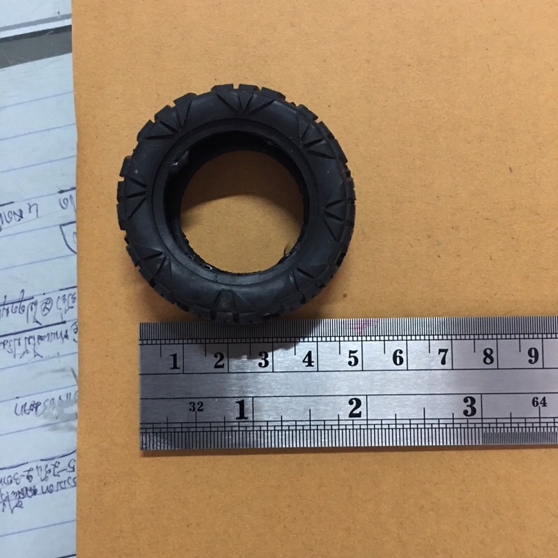 ยางล้อรถ 1/12 พร็อพ ประกอบฉาก จัดฉาก ฟิกเกอร์ Tire 1:12 Figure Figma Model Prop Scenes