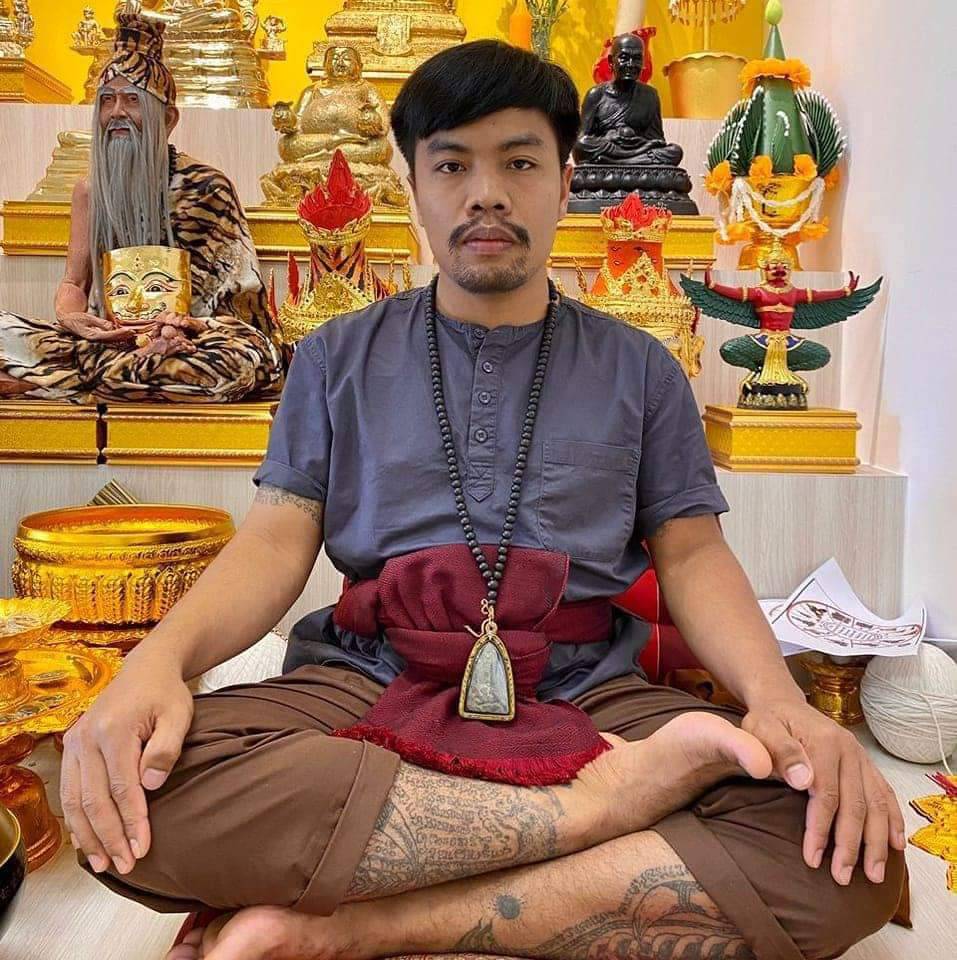 เหรียญมหาเฮง รวยพันล้าน เนื้อทองแดงรมดำ (ไม่มีกล่อง) หลวงปู่จิต วัดบ้านทุ่งแสงตะวัน จ.อุบลราชธานี ปี 2566