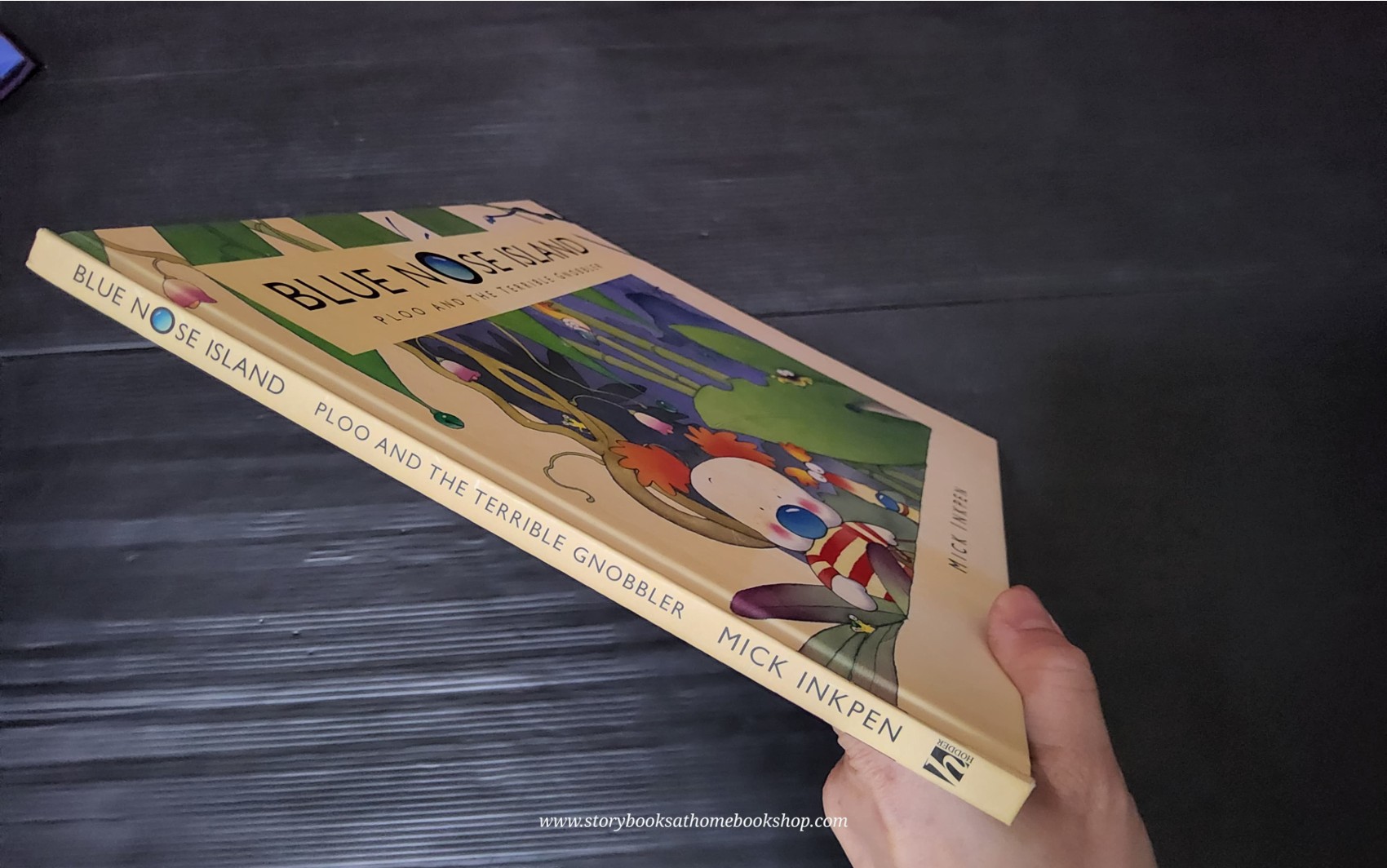 หนังสือนิทานปกแข็ง** 🍅🍅BLUE NOSE ISLAND BY MICK INKPEN