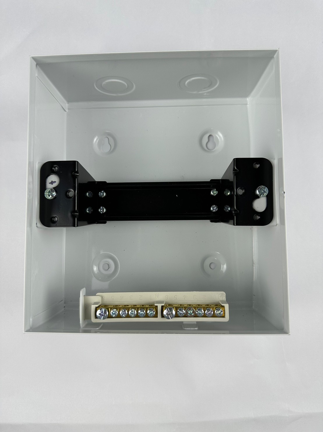 ตู้คอนซูมเมอร์ยูนิต Consumer Unit ตู้ควบคุมไฟ ตู้เปล่า 6 ช่อง รุ่น NX30-6S