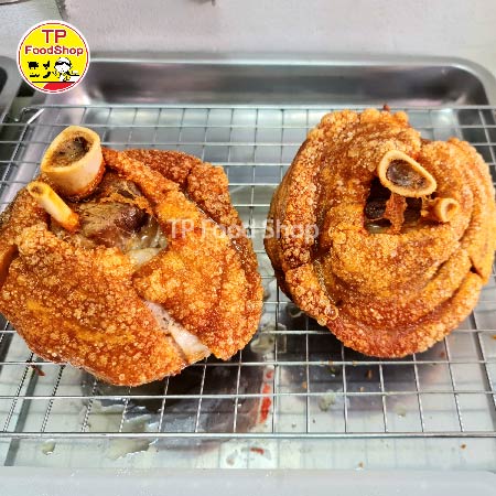 ขาหมูเยอรมัน 700 กรัม ซีพีคุโรบูตะ ขายส่ง