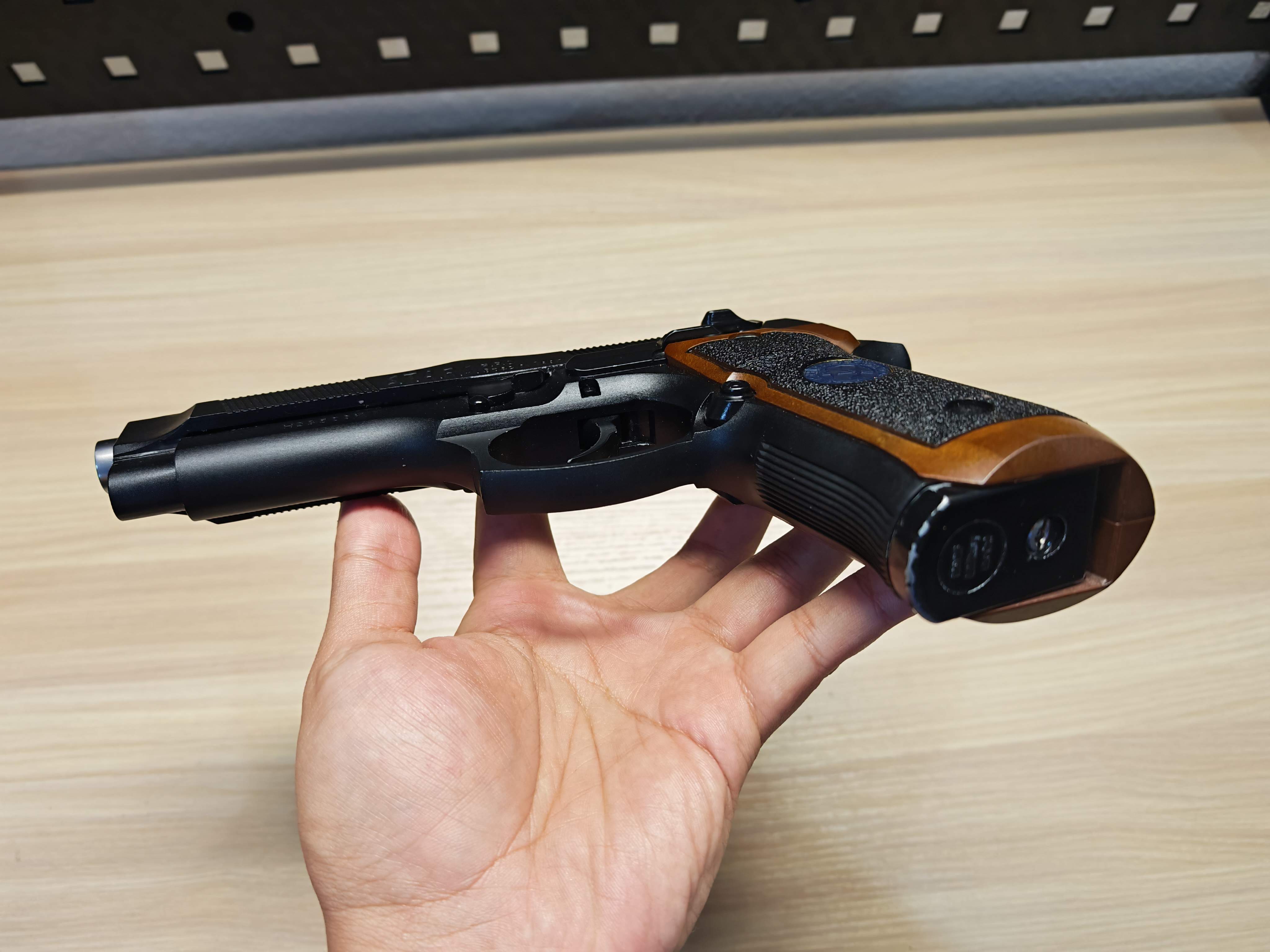 WE Beretta M92 Samurai Edge Biohazard Semi Version BB Gun บีบีกัน แบบแก๊ส ปืนอัดลม มือสอง Airsoft Gun