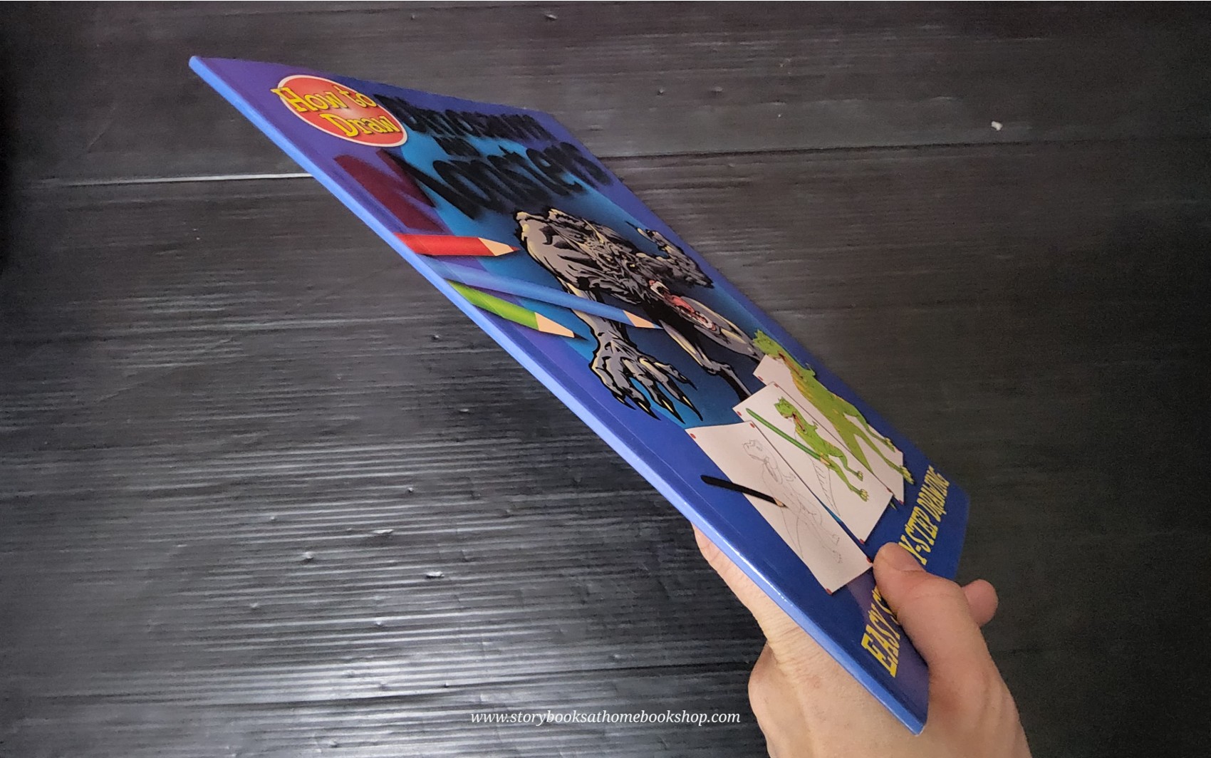 Activities Book** ðð
HOW TO DRAW DINOSAURS AND MONSTERS