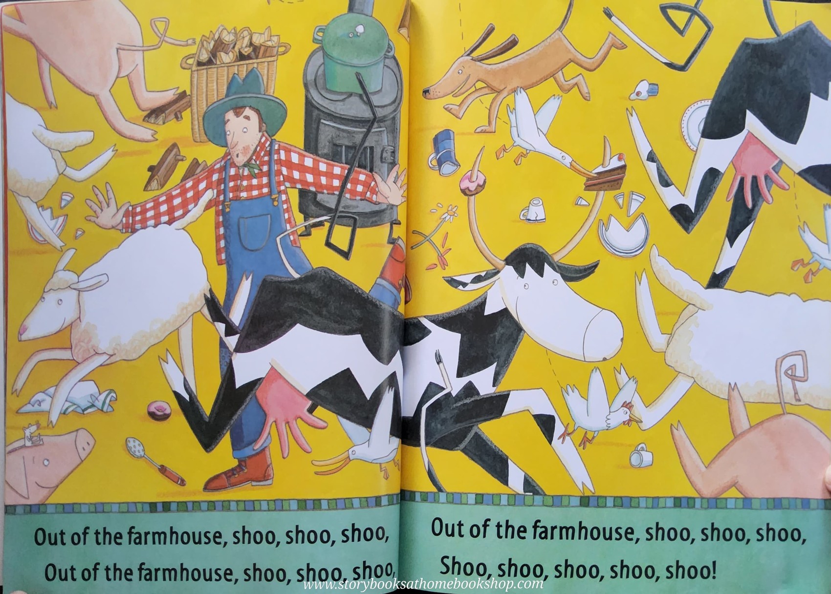 หนังสือนิทานปกอ่อน** ♥️COWS IN THE KITCHEN BY JUNE CREBBIN