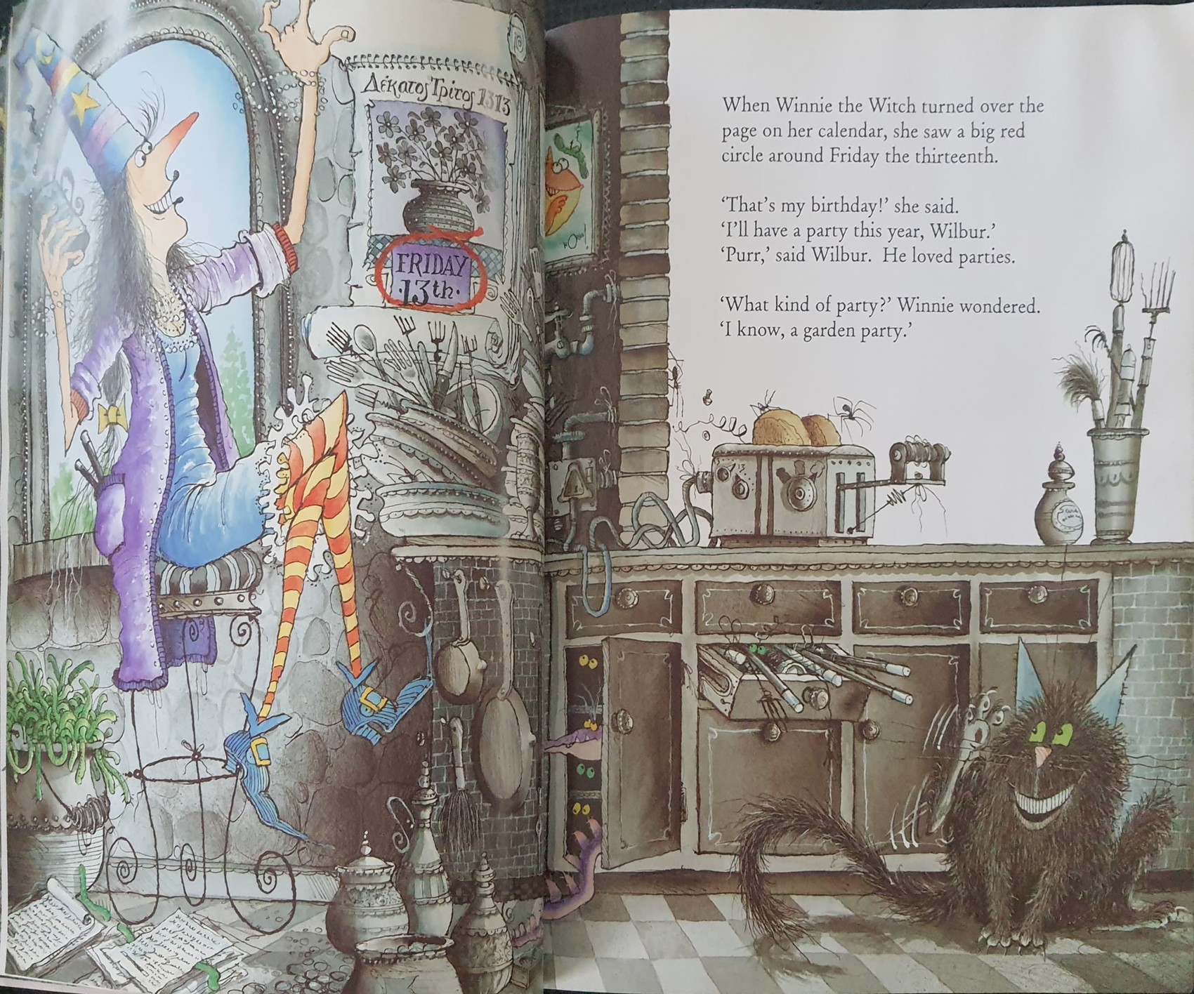 หนังสือนิทานปกอ่อน WINNIE'S CRAZY CAPERS 3 IN 1