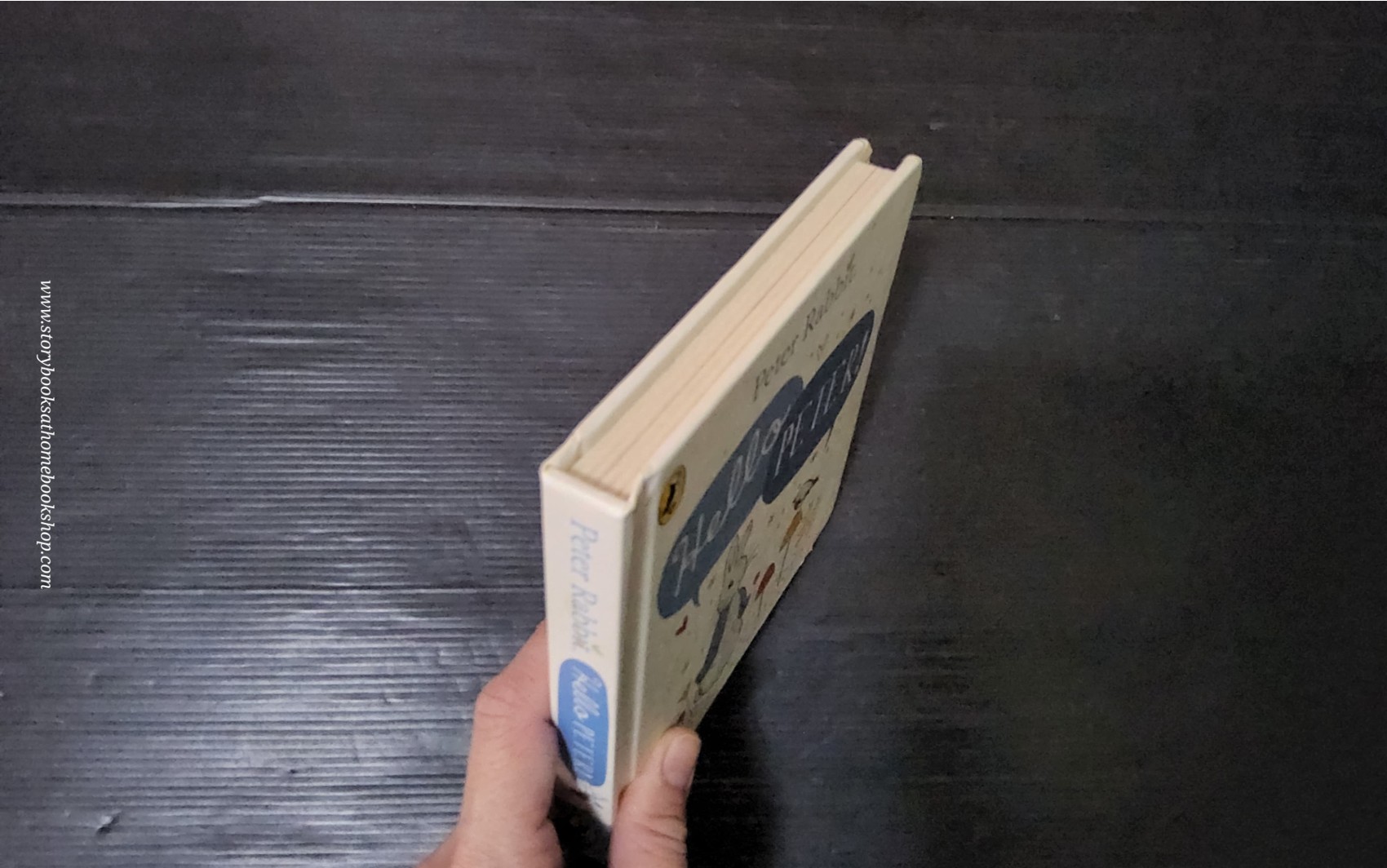 BOARD BOOK** 🍅🍓PETER RABBIT HELLO PETER!