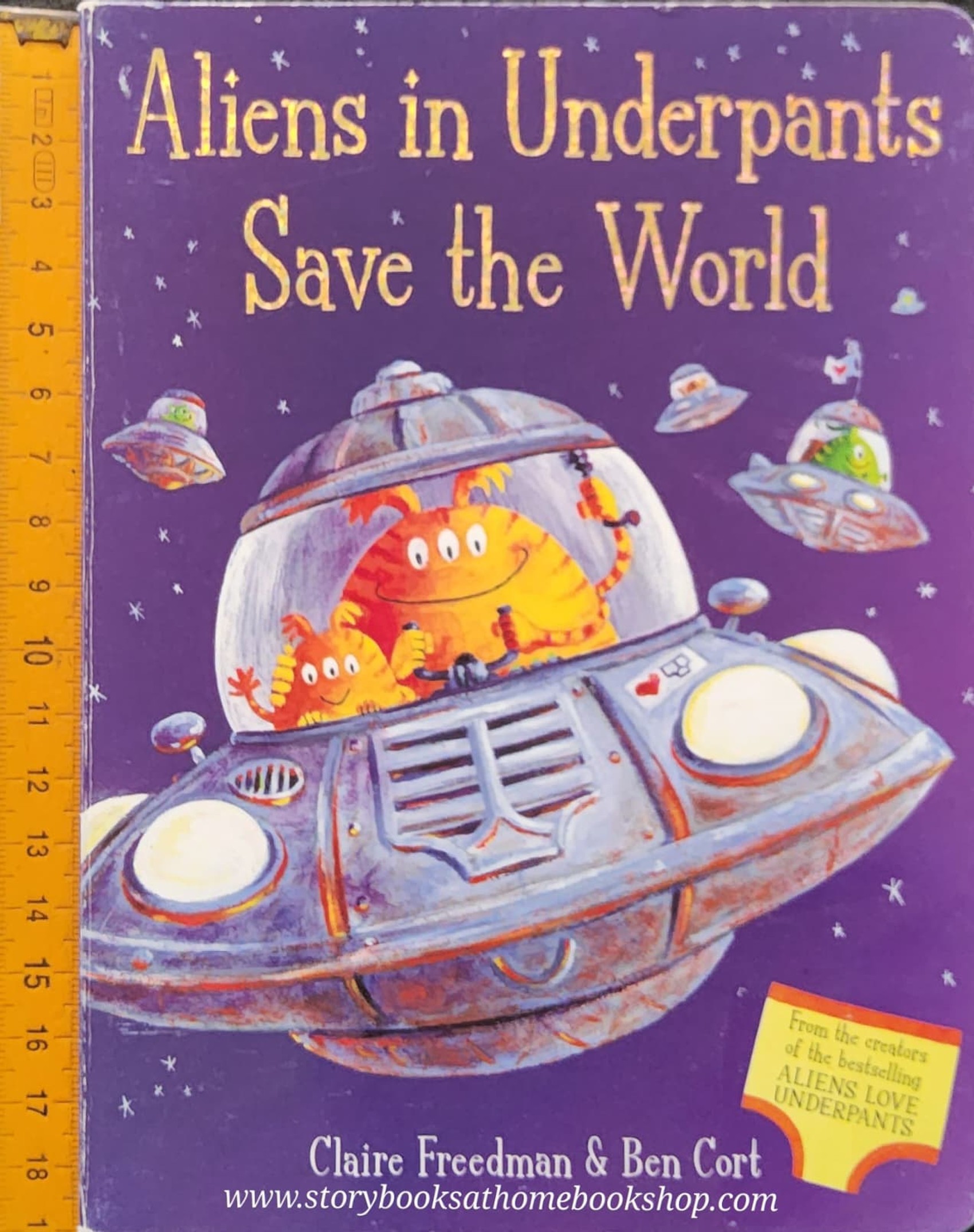 **BOARD BOOK** 🍅🍓ALIENS IN UNDERPANTS SAVE THE WORLD♥️♥️