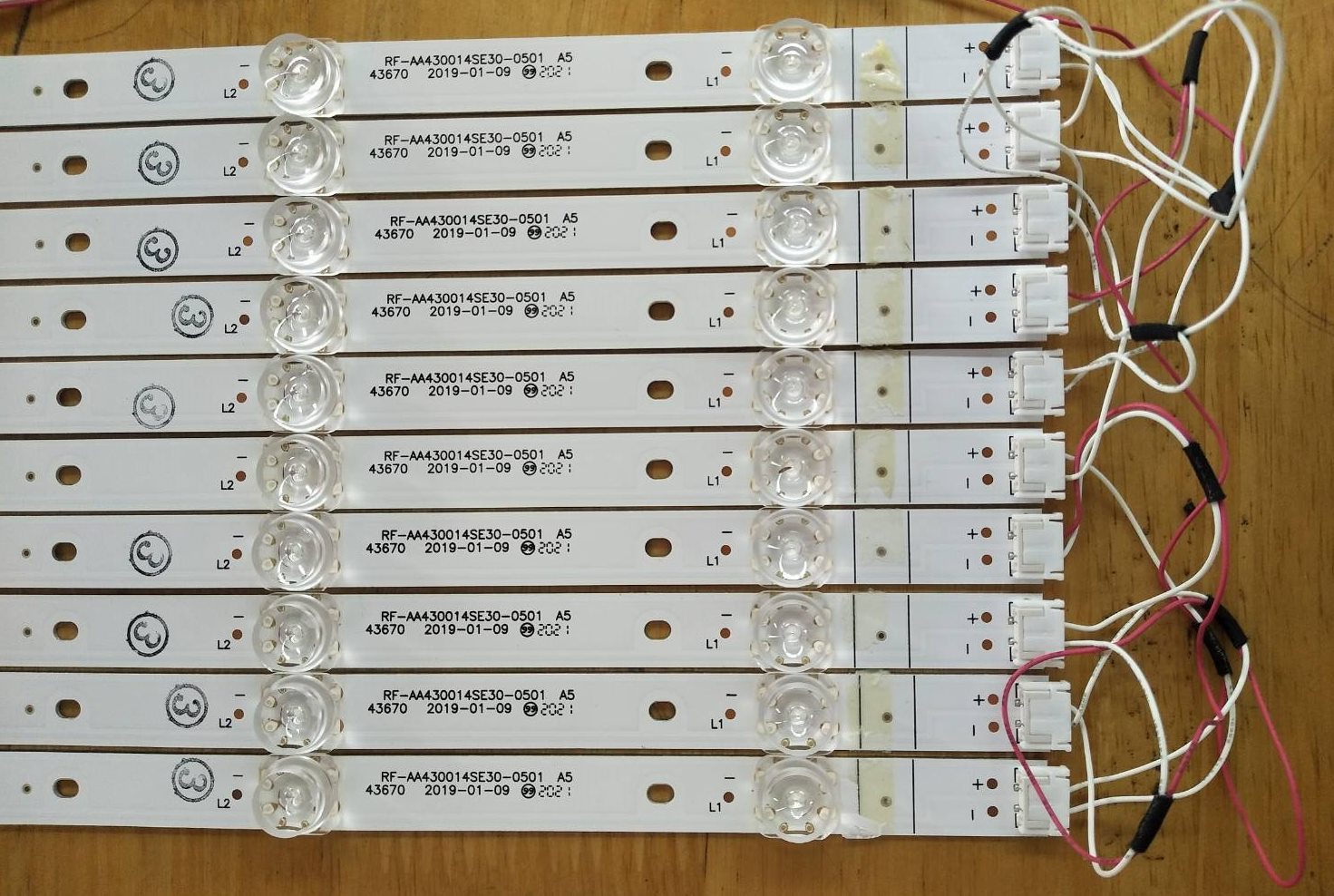 หลอดแอลอีดีแบล็คไลท์ (LED BLACK LIGHT) LG (แอลจี) อะไหล่แท้/ของถอด ใช้กับรุ่น 43UN7000PTA.BTMFKJD