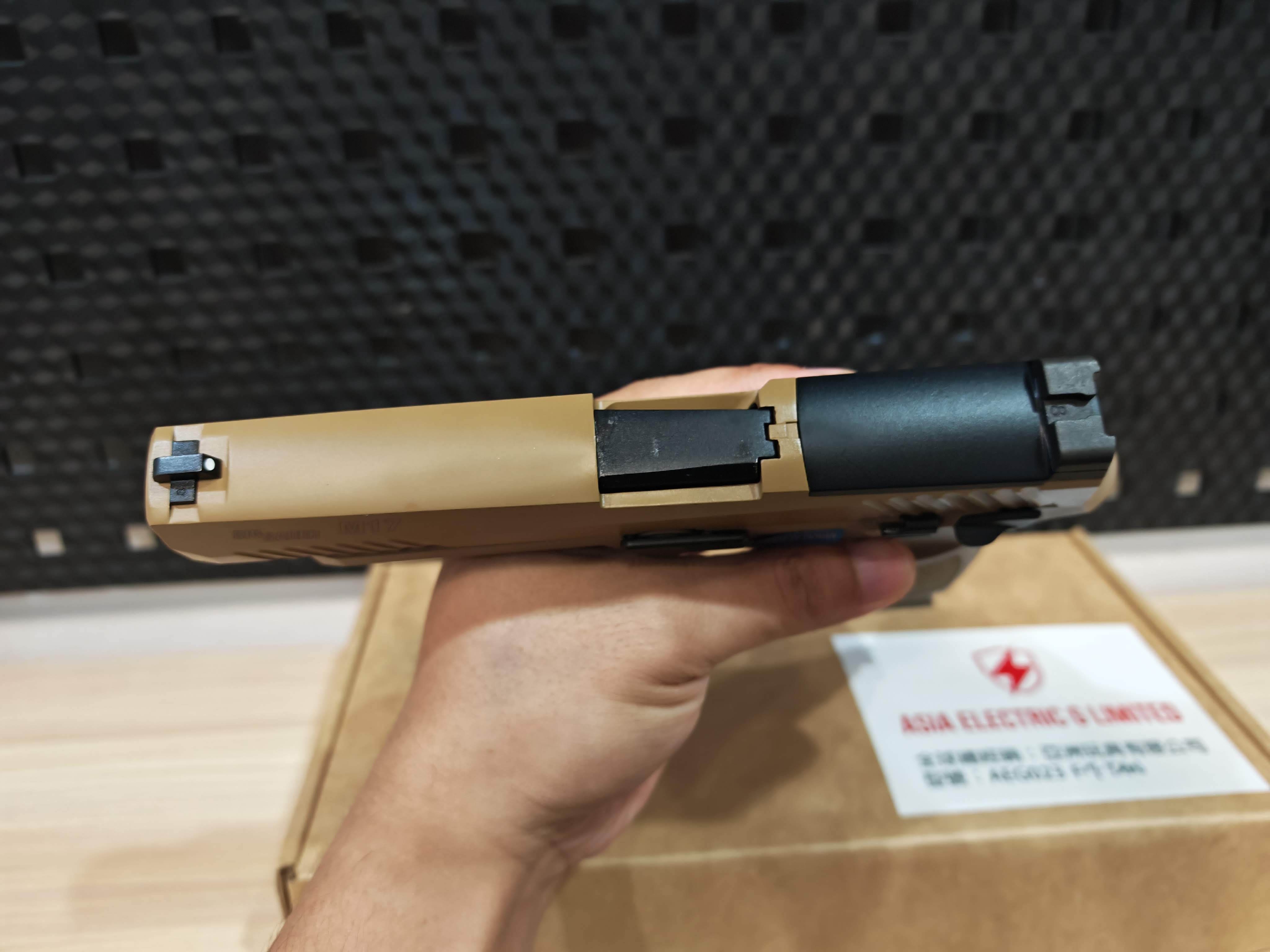 WE Sig Sauer P320 M17 สีทราย GBB BB Gun บีบีกัน แบบแก๊ส ปืนอัดลม มือสอง Airsoft Gun