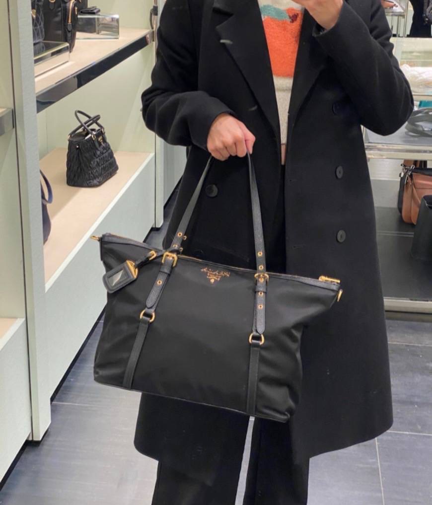 โปร New Prada Nylon Top Zip Tote มีสายยาวถอดออกได้ 14 x 12 x 6 นิ้ว (ปาก 17 นิ้ว)