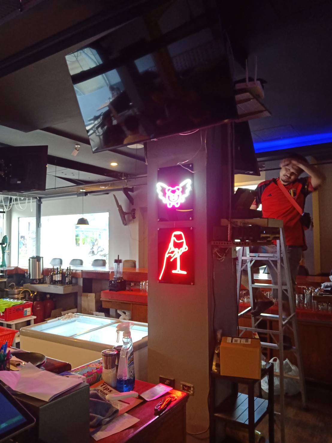 งานผลิต-ติดตั้ง ป้ายหน้าบ้านตัวอย่าง Ocean Town+ป้ายไฟนีออนดัดled flex ตามแบบ