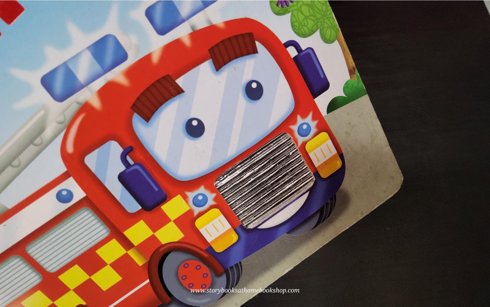 BOARD BOOK ** ♥️♥️FIRE ENGINE