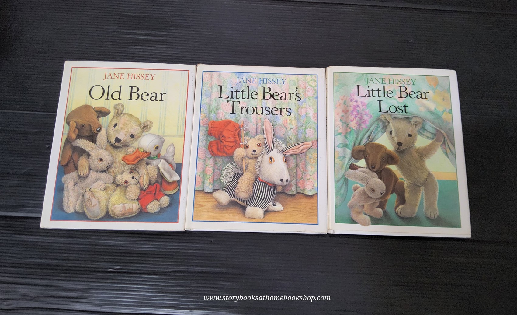 หนังสือนิทานปกแข็ง** 🍅🍓[SET 3 BOOKS] OLD BEAR,LITTLE BEAR'S TROUSERS AND LITTLE BEAR LOST BY JANE HISSEY