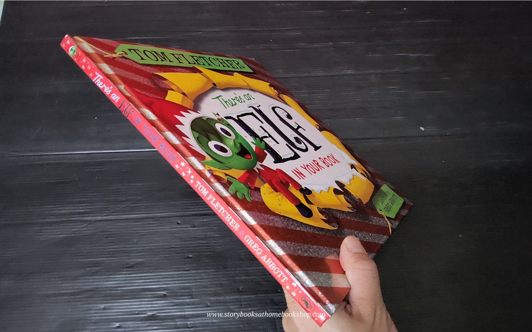 หนังสือนิทานปกแข็ง** 🍓🍓THERE'S AN ELF IN YOUR BOOK