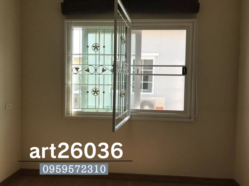 เหล็กดัดสีอบพร้อมมุ้งลวด บานเปิด-ปิด