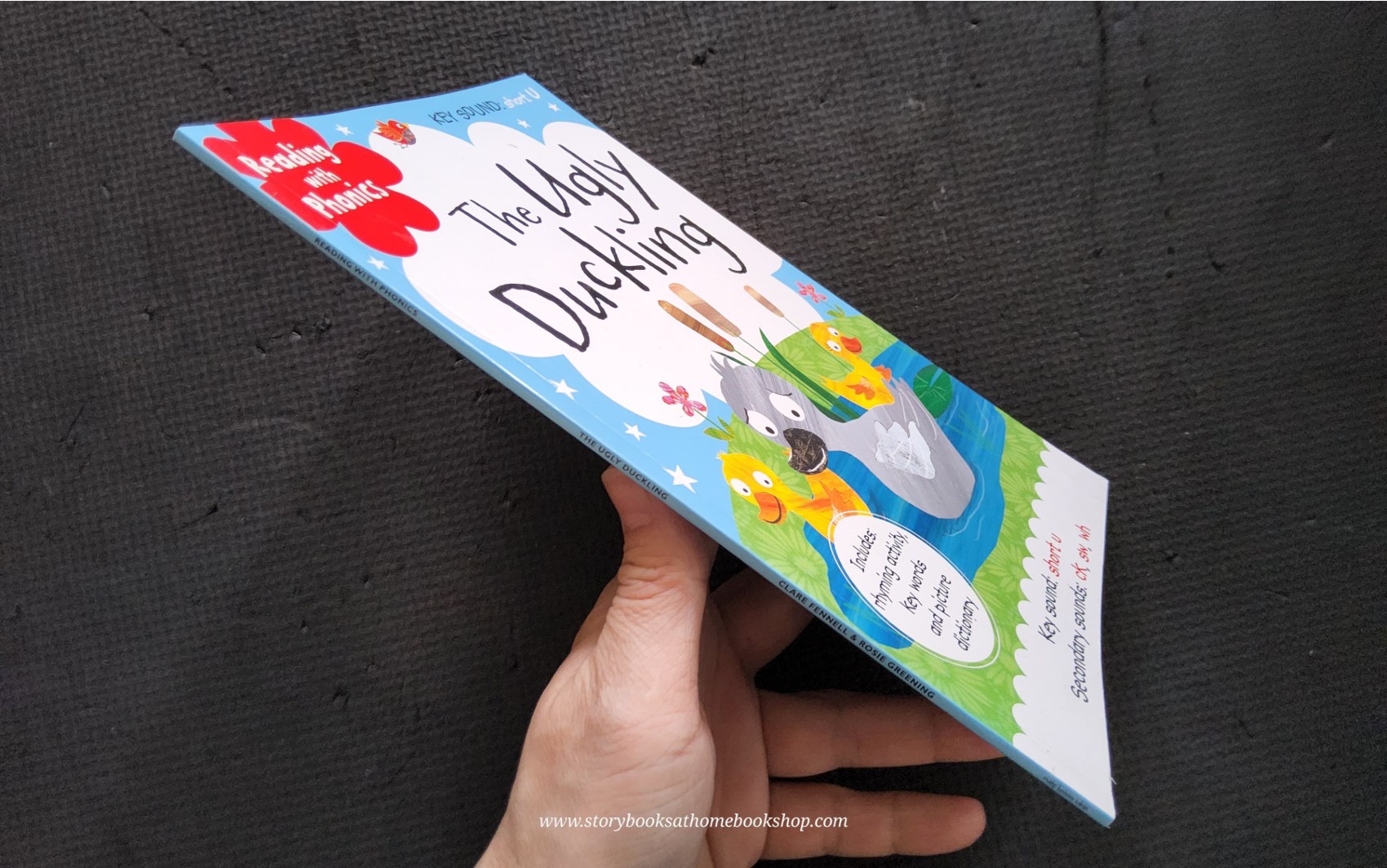 หนังสือนิทานปกอ่อน** 🍅READING WITH PHONICS: THE UGLY DUCKLING