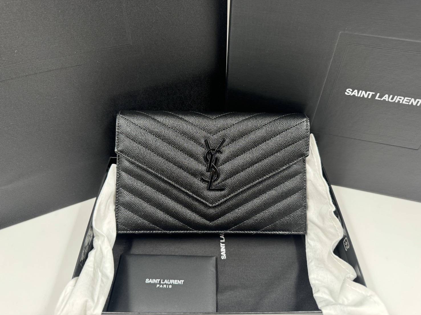 New YSL WOC 7.5” So black สวยมาก อุปกรณ์ การ์ด กล่อง ถุงผ้า ถุงกระดาษ