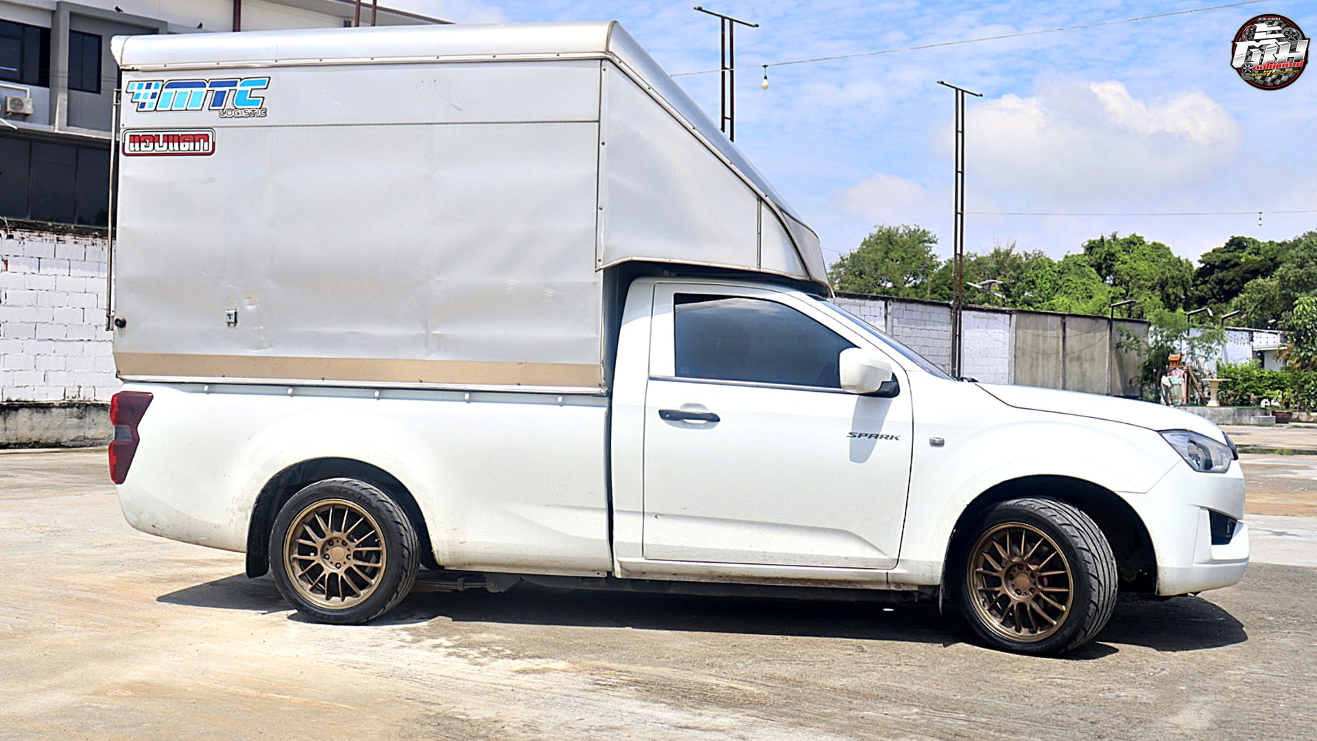 ISUZU D-MAX เปลี่ยนยาง DCENTI TYREX 265/40R18 101V