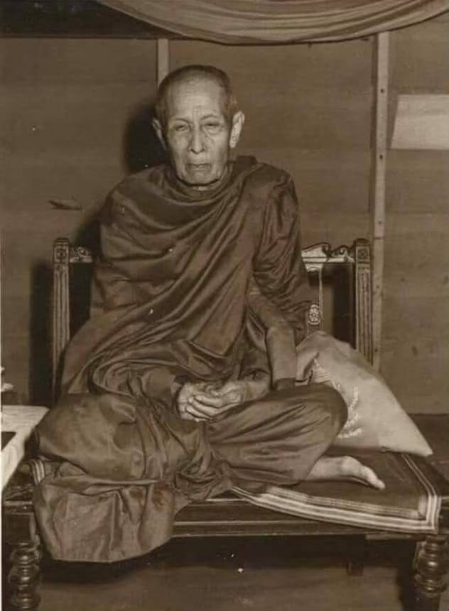 พระปิดตา เนื้อผงเกสร รุ่นแรก วัดชัยมงคล ปี 2522 ตะกรุดทองคำ 9 ดอก หลวงปู่โต๊ะเสก (มีบัตรรับรองพระแท้)