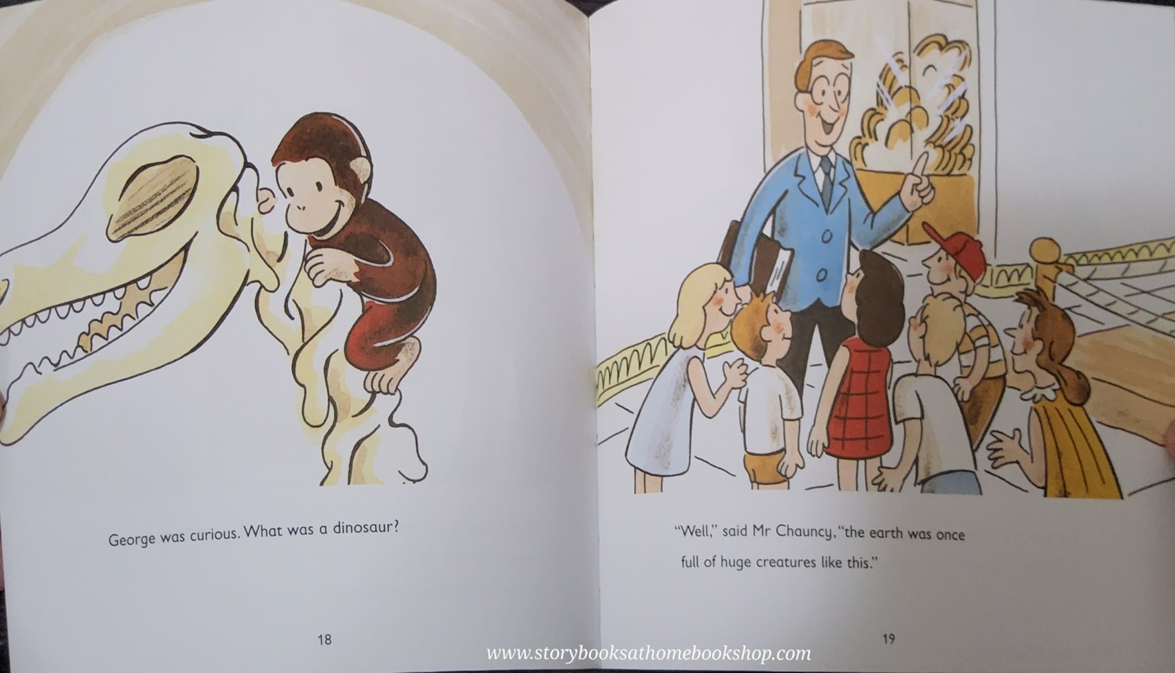 หนังสือนิทานปกอ่อน** 🍅🍓Curious George and the Dinosaur by MARGRET&H.A.REY