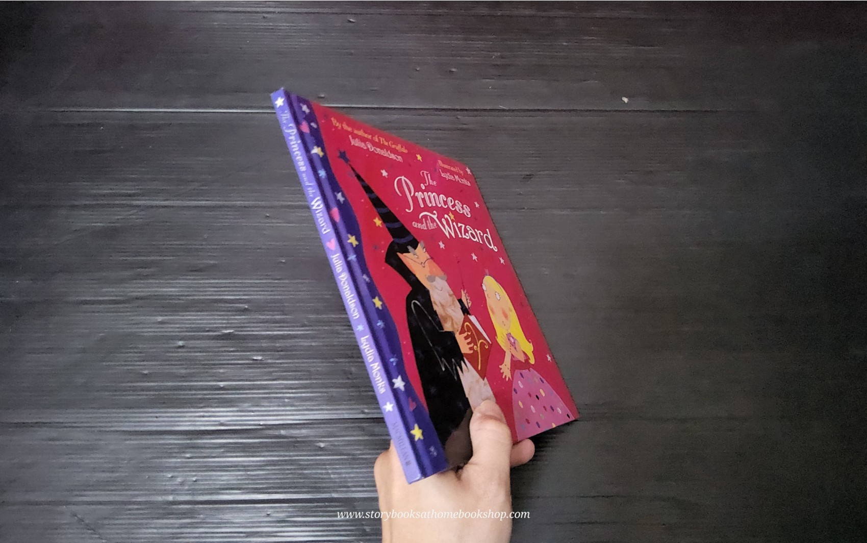 หนังสือนิทานปกแข็ง** 🍅🍅THE PRINCESS AND THE WIZARD BY JULIA DONALDSON AND LYDIA MONKS