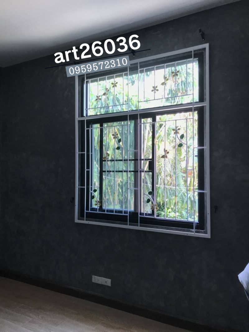 หน้าต่าง เหล็กดัดพร้อมมุ้งลวด ลายผีเสื้อ ดอกไม้