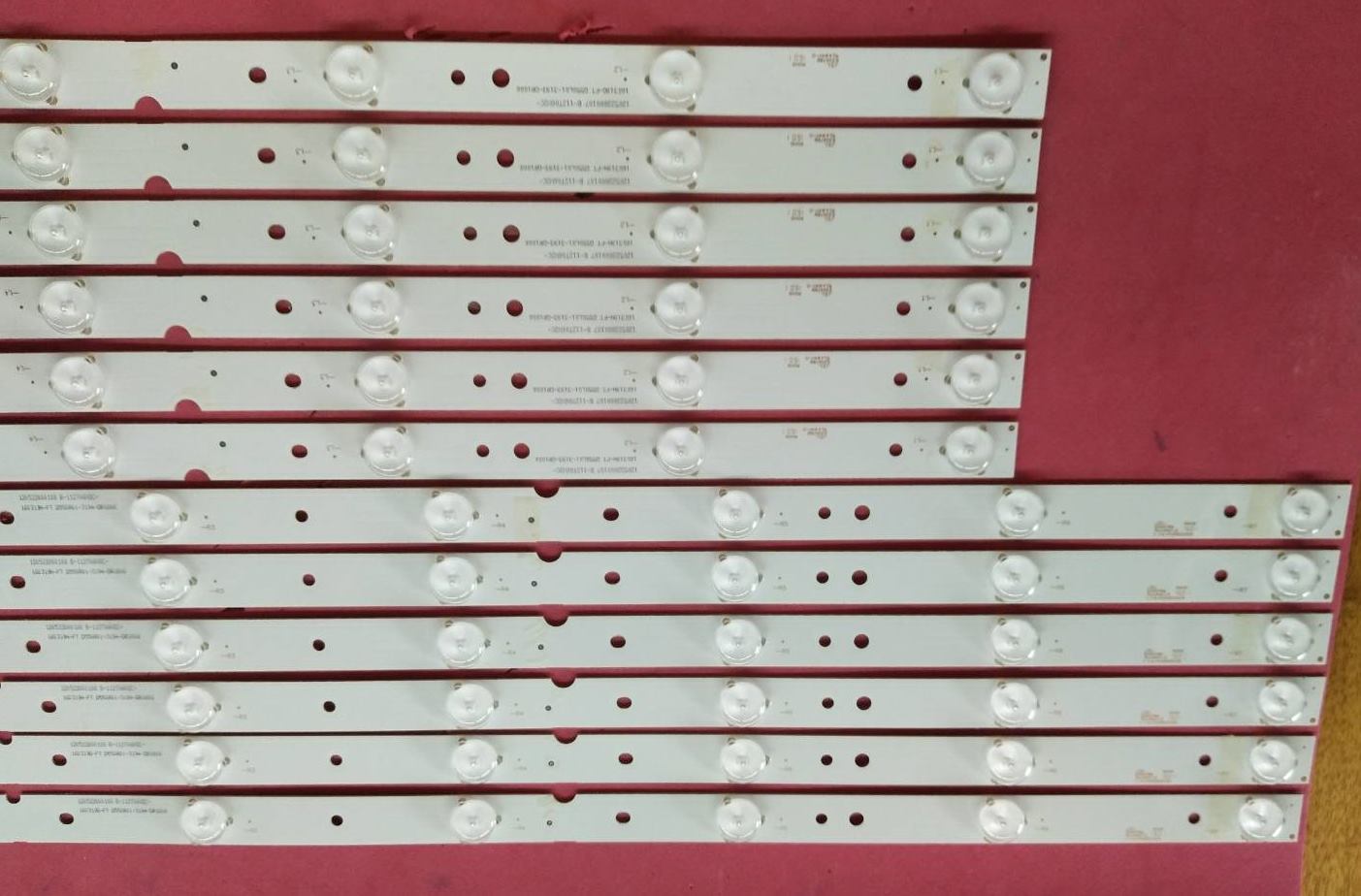 หลอดแบคไลน์ทีวีเอ็กซ์ตรีม (One Board TV X-TREME) อะไหล่แท้#มือสองพร้อมใช้งาน ใช้กับรุ่นLWD-551AA *1ชุด6แถว12ชิ้น*