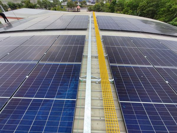 งานติดตั้ง ระบบโซล่าเซลล์ On grid 40kw 3 ph Inverter Solis S5-GC40K+ Seraphim 600w