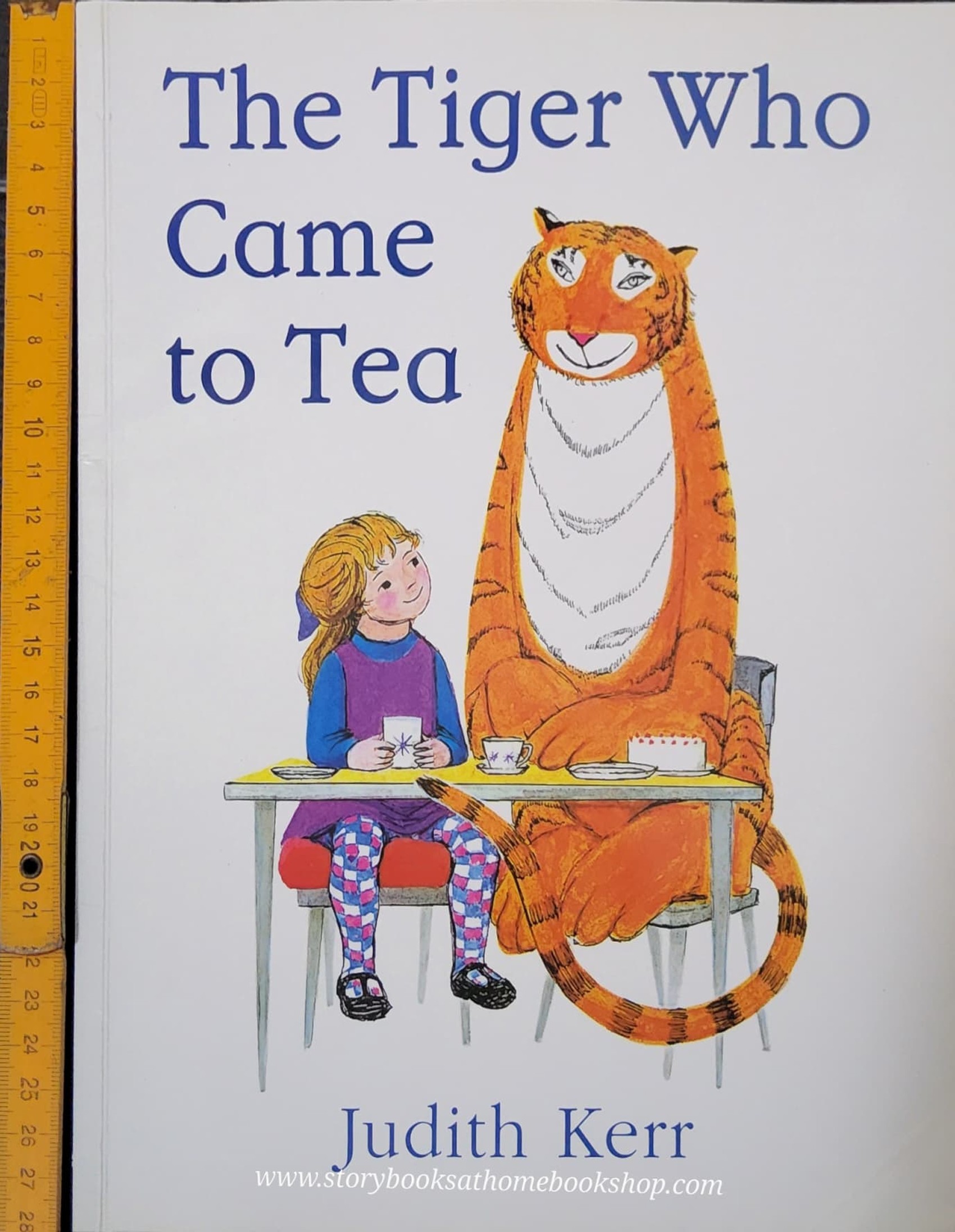 RECOMMENDED BOOK** **หนังสือนิทานปกอ่อน ** 🍅🍓THE TIGER WHO CAME TO TEA BY JUDITH KERR
