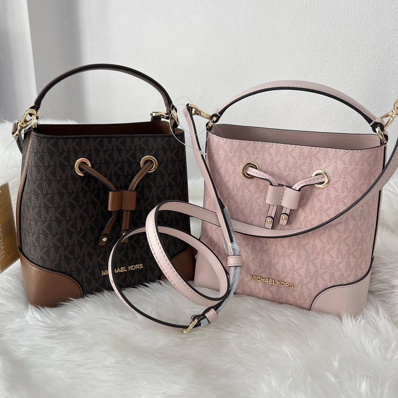 New Michael Kors mercer sm ขนาด 7*7*5 นิ้ว