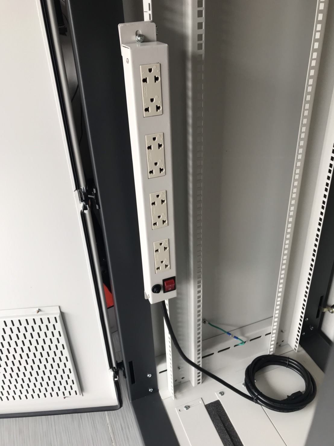 19" HIGH QUALITY EXPORT RACK 27U (80x90 cm.)สูง 139 cm.