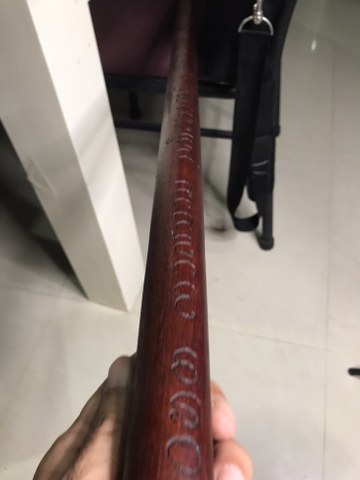 ไม้เท้าครูบาชัยยะวงศา เล่มนี้ ได้มาจากชาวกะเหรี่ยงท่านหนึ่ง ปัจจุบัน (ปี 2565) อายุ 80-90 ปีแล้ว ตอนที่ไปเอาไม้เท้านี้ เพื่อน ๆ เพื่อนบ้านคุณลุงท่านก็ไปเอาไม้เท้าที่บ้าน ของตัวเองให้ นำมารวม ๆ กัน จึงได้มา 5 เล่มในคราวเดียวกัน