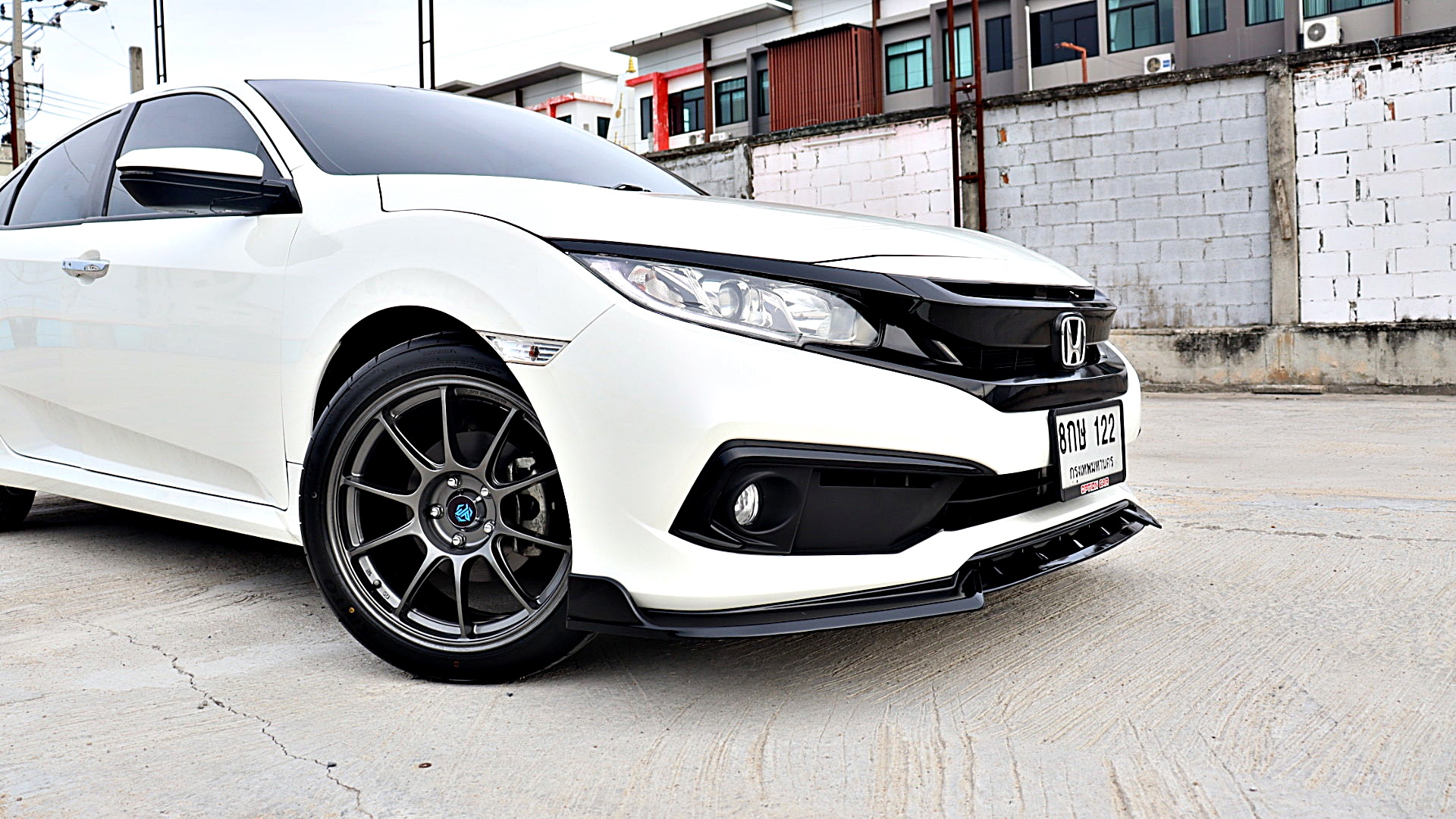 HONDA CIVIC FC เปลี่ยนล้อยาง ล้อ TC-105x ขอบ18นิ้ว ยาง KINTO FORZA 001 225/45R18 95W