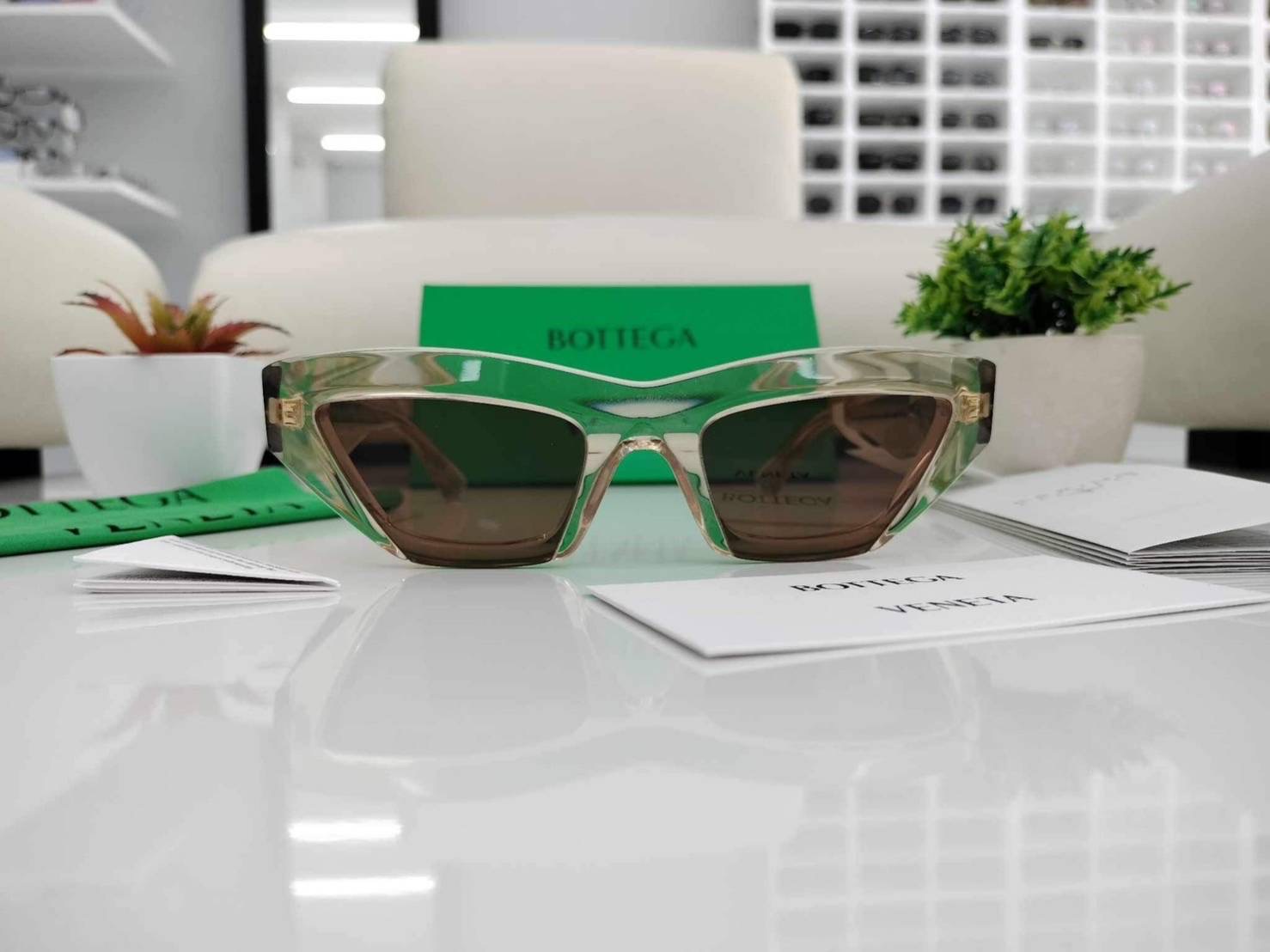 New BOTTEGA sunglasses ขนาด 53-21-145 มม