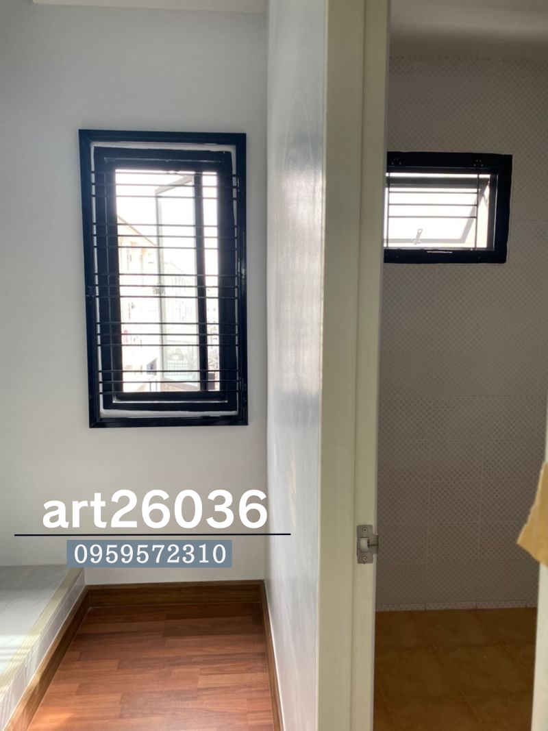 เหล็กดัดสีดำ หน้าต่าง เปิด-ปิด กระทุ้ง ระบายอากาศ