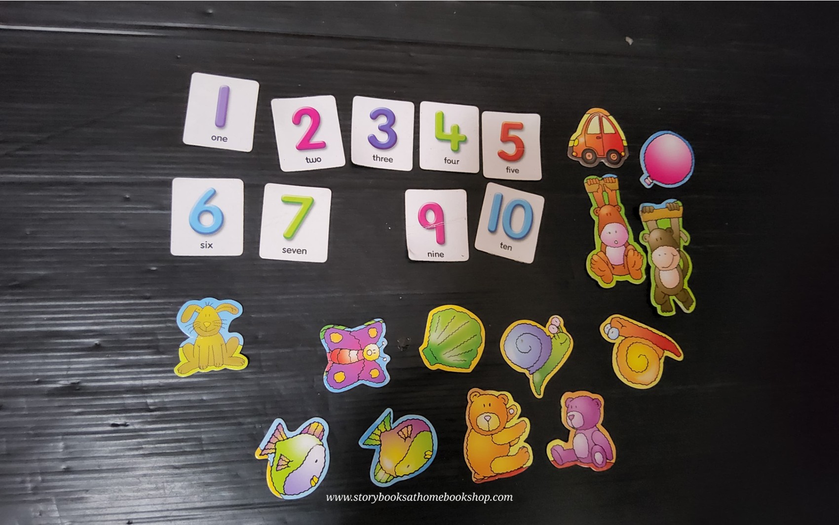 MAGNETIC PLAY&LEARN BOARD BOOK** ð
COUNTING