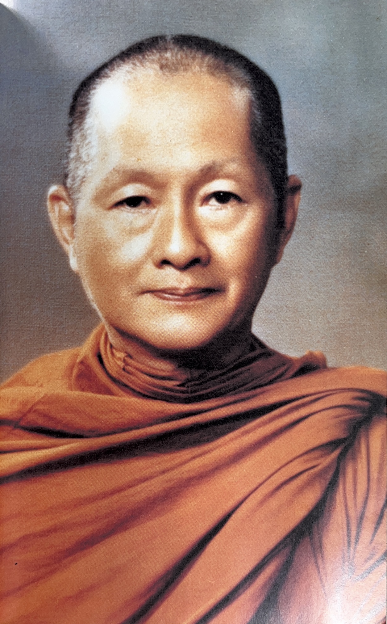 ประวัติและงานพระเทพวัชรธรรมาภรณ์ (สุรพงส์ ฐานวโร ป.ธ. ๕) หนังสืออนุสรณ์อดีตเจ้าอาวาสวัดตรีทศเทพ.