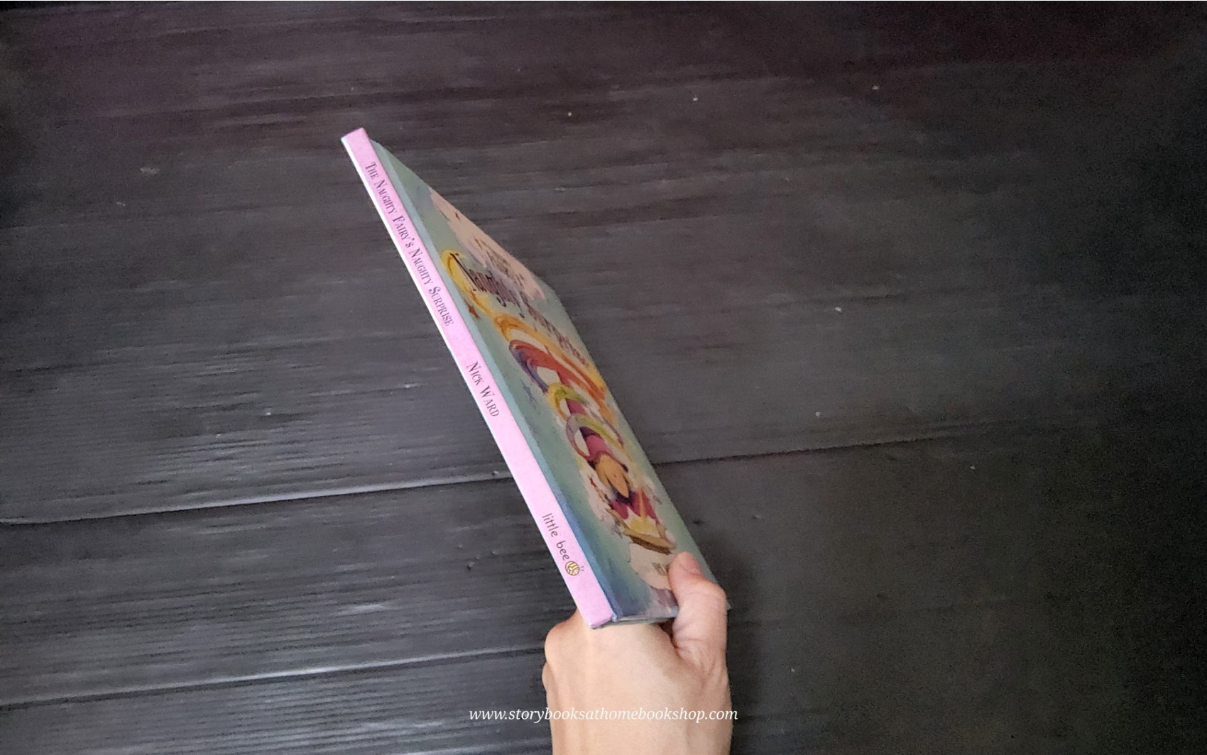 หนังสือนิทานปกแข็ง ** 🍅🍓 THE NAUGHTY FAIRY'S :NAUGHTY SURPRISE