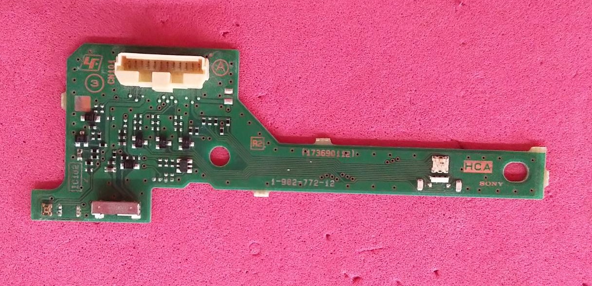 ตัวรับรีโมทย์ โซนี่ SONY ของแท้ถอดจากเครื่อง รุ่น KD-49X8000 พาร์ท 1-982-772-12