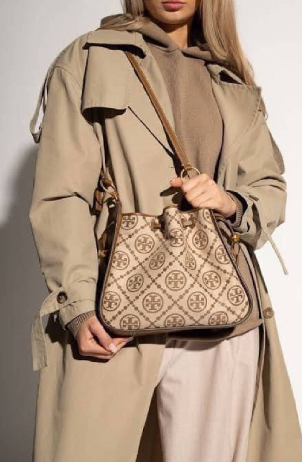New TORYBURCH T MONOGRAM JACQUARD BELL BAG (shop)