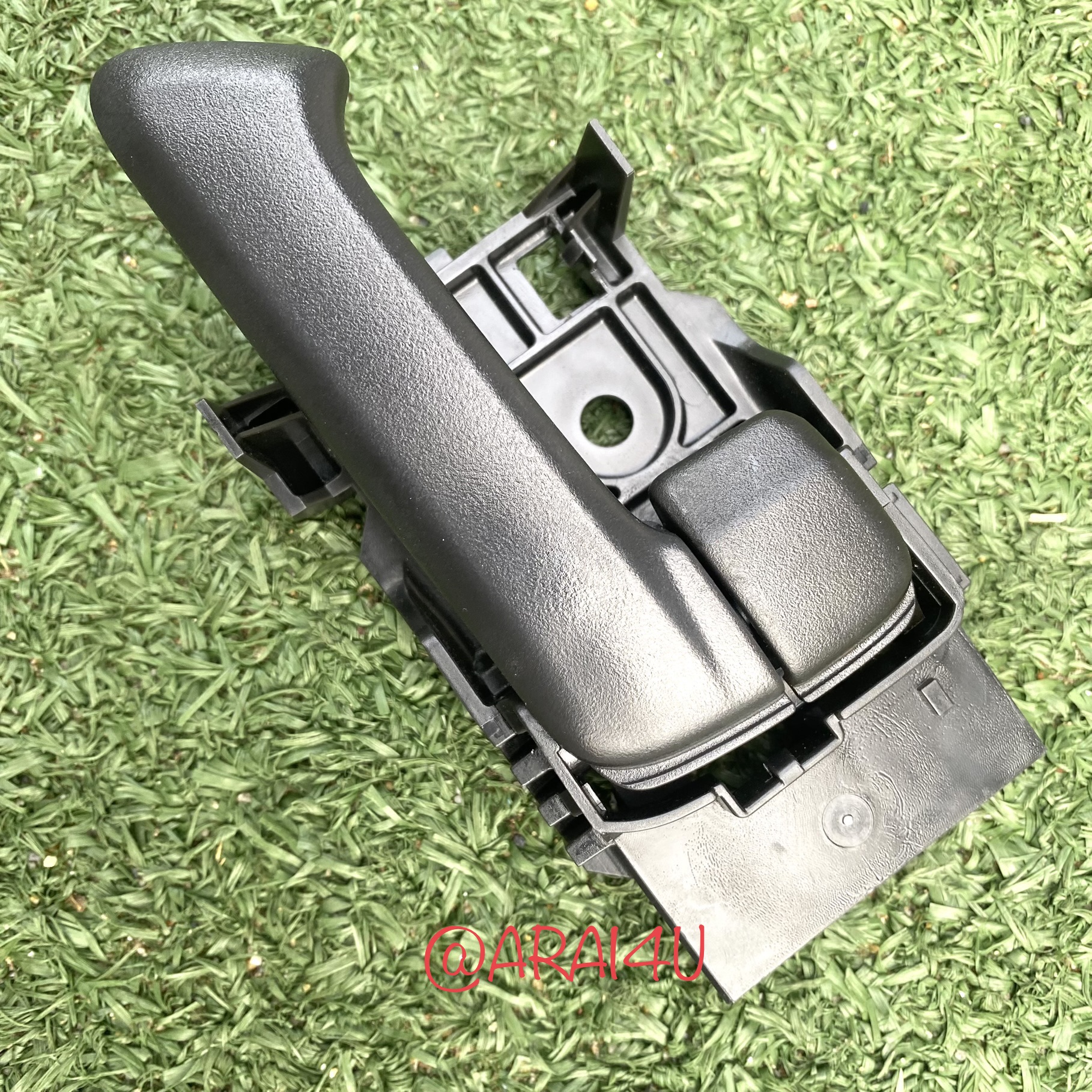 มือเปิดใน ISUZU DMAX 2004-2011 ขวา RH แท้(ดำ-ดำ)