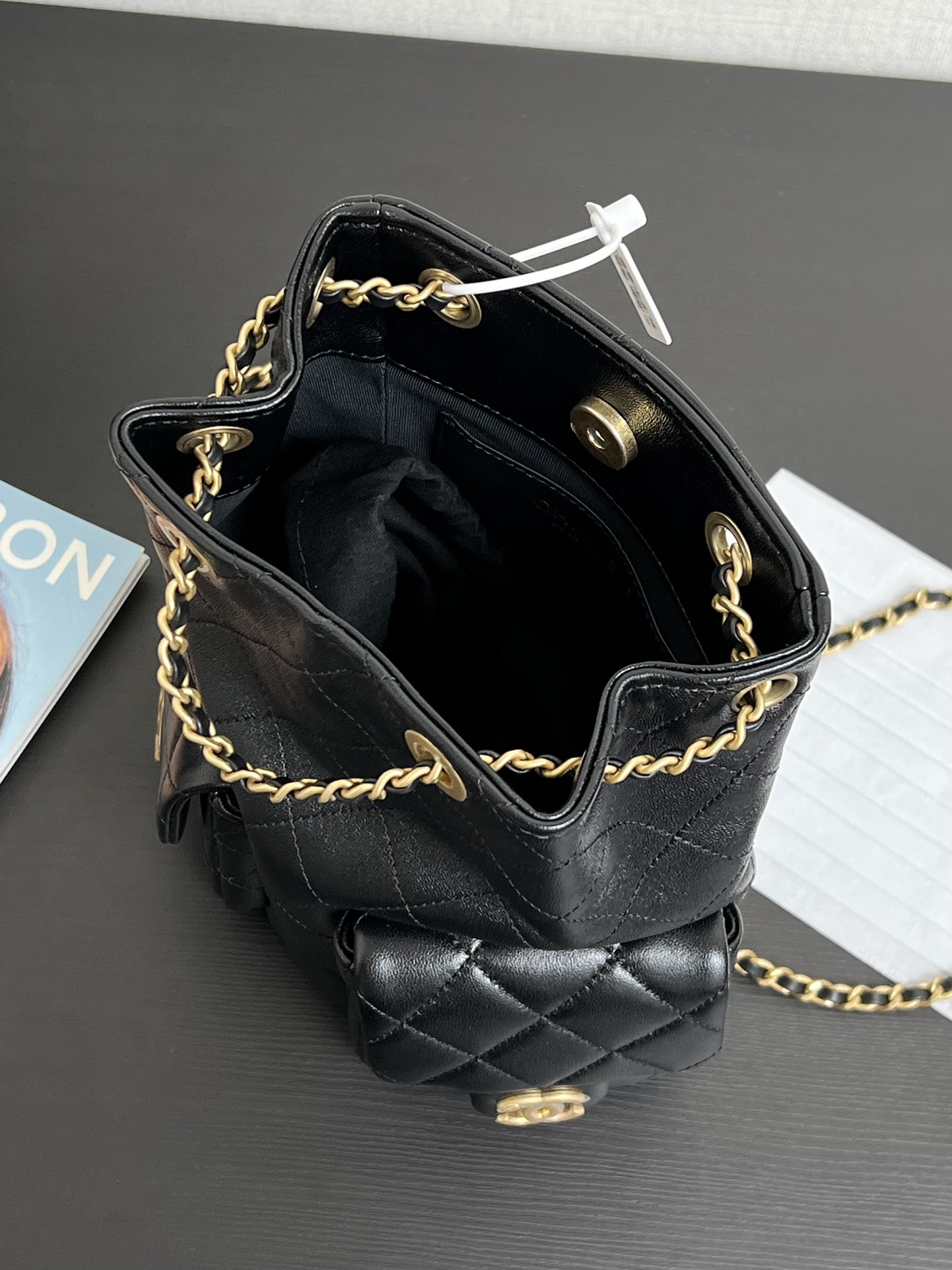 [Pre-order]กระเป๋าBackpack Shiny Lambskin & Gold-Tone Metal Blackงานเกรด Vip คุณภาพดีที่สุด AS5310