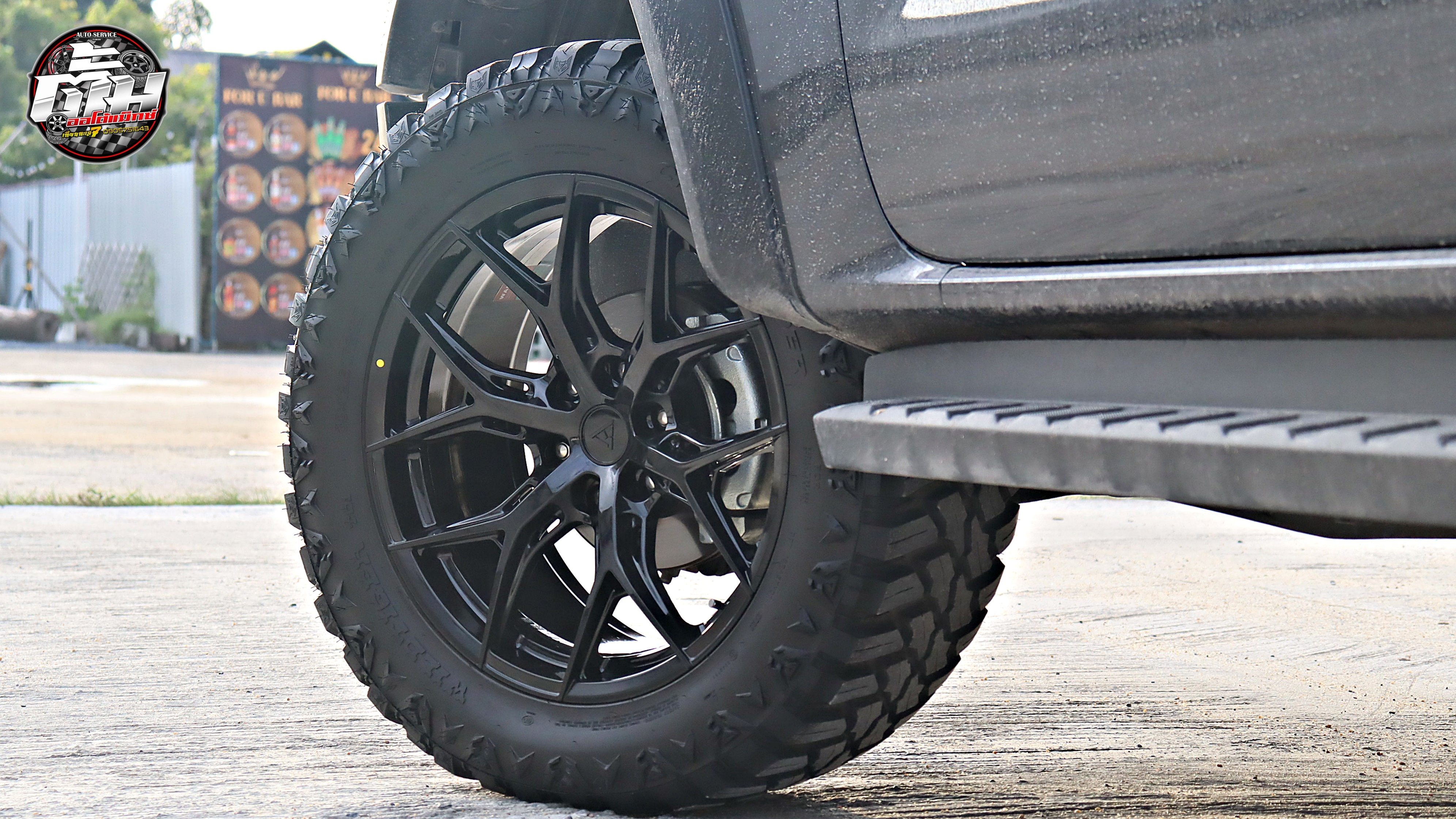 FORD RANGER WILDTRAK เปลี่ยนล้อแม็กซ์ OASIS VLF S-09 ขอบ20นิ้ว