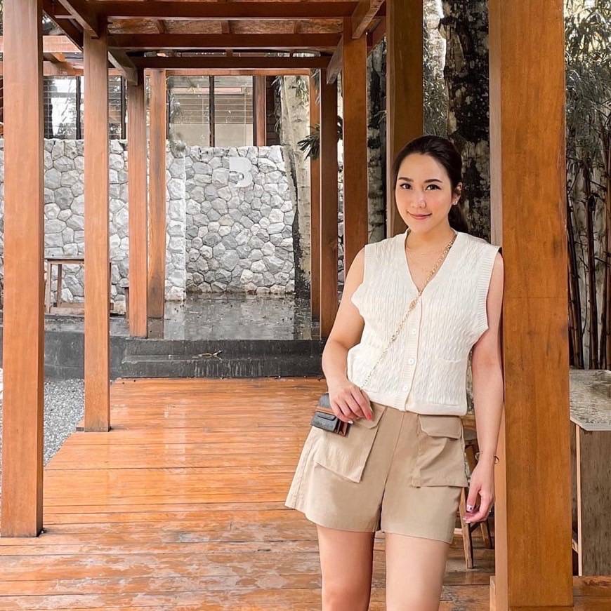 New Celine business card holder tan อุปกรณ์ กล่อง ถุงผ้า การ์ด ถุงกระดาษ สำเนาใบเสร็จปี 22 **แถมสายโซ่ครอสบอดี้**