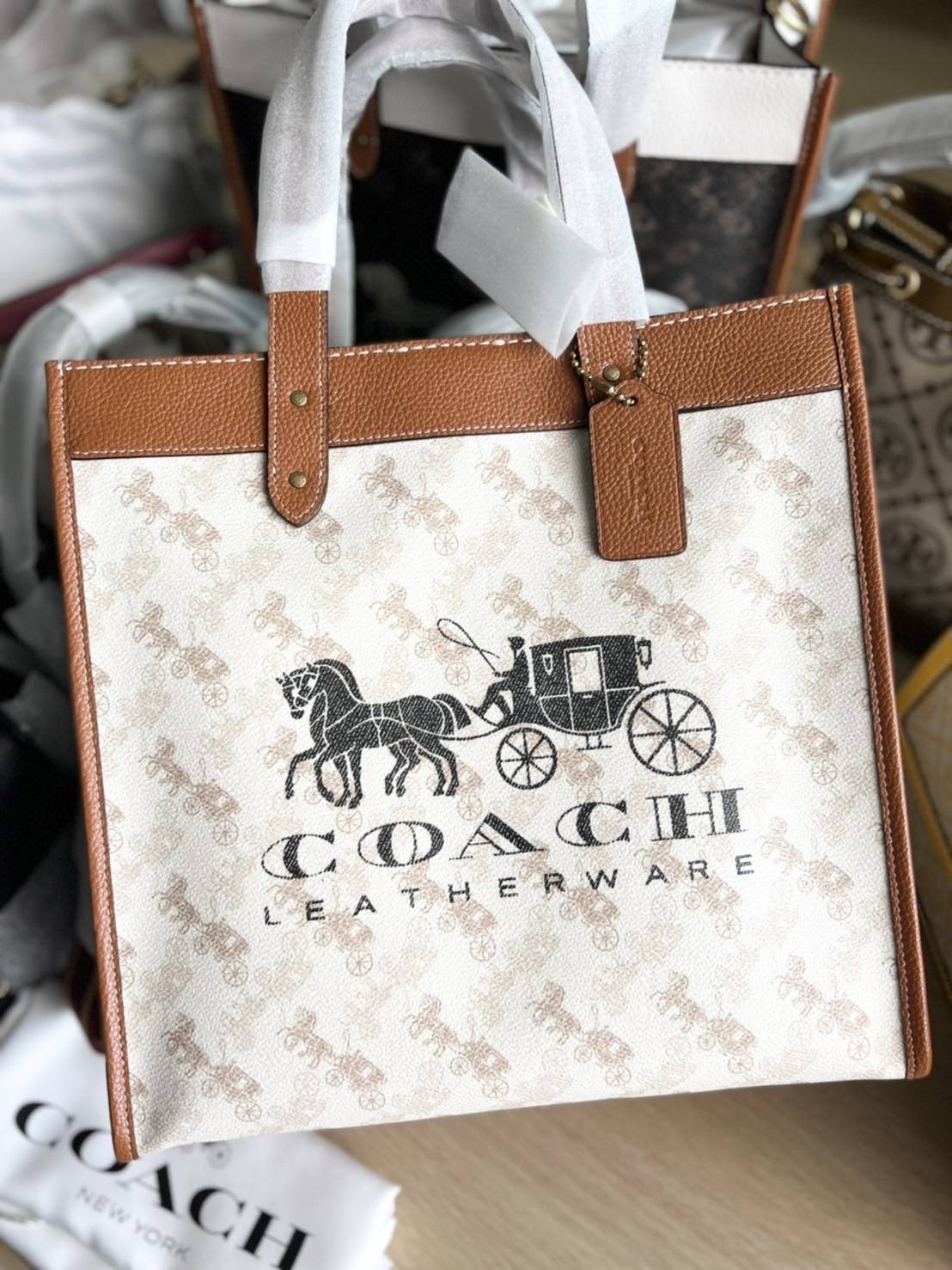 New Coach Field Tote With Horse And Carriage Print And Carriage Badge
