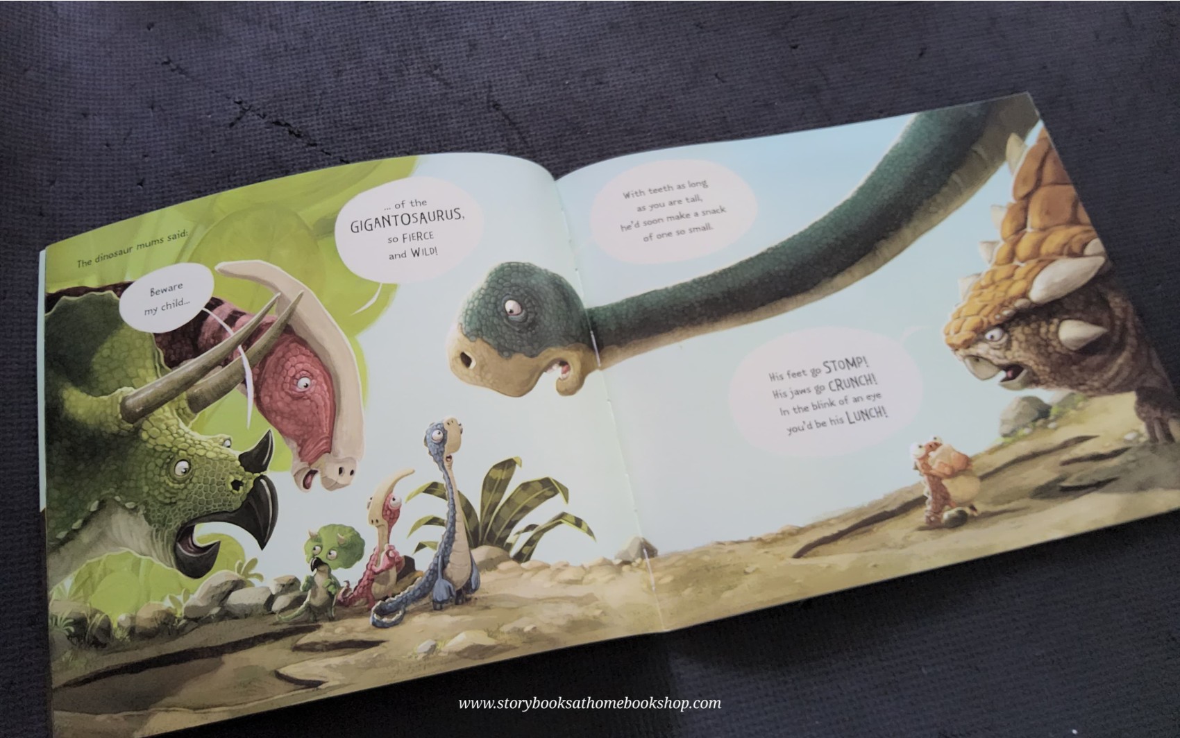 หนังสือนิทานปกอ่อน** 🍓🍓GIGANTOSAURUS